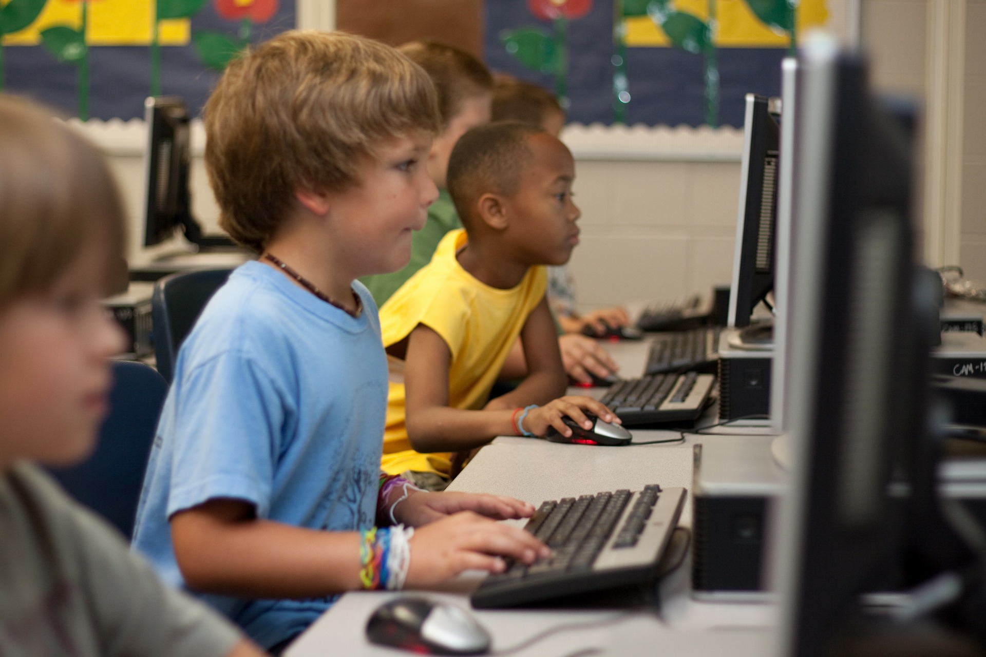 students-99506_1920.jpg